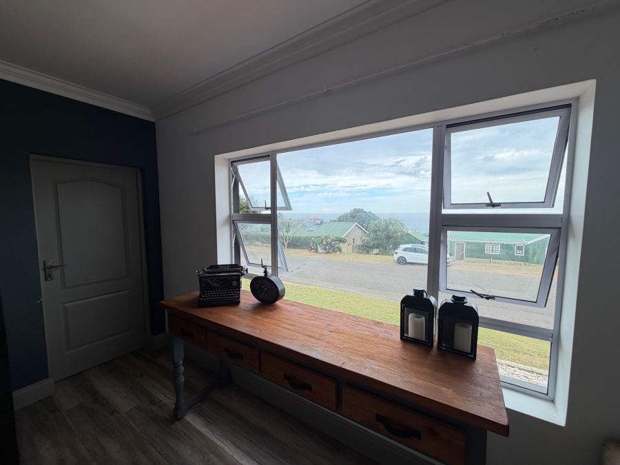 5 Bedroom Property for Sale in Dana Bay Western Cape